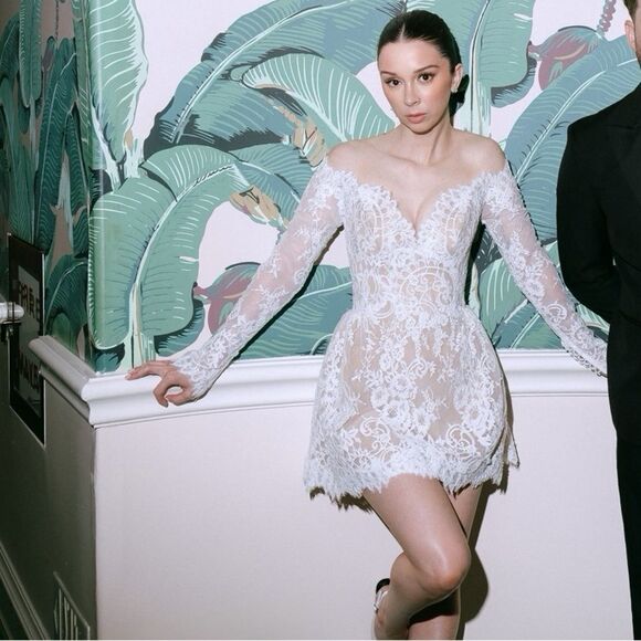 Alin LeKal Wedding Bridal Elegant White Lace Off-Shoulder Party Dress - Picture 6 of 16